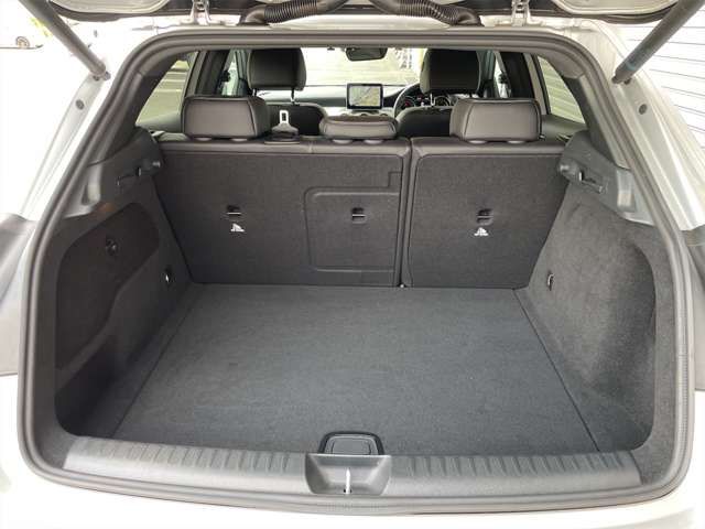 Mercedes Benz GLA-CLASS 2017-06 6967-15