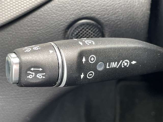 Mercedes Benz GLA-CLASS 2017-06 6967-6