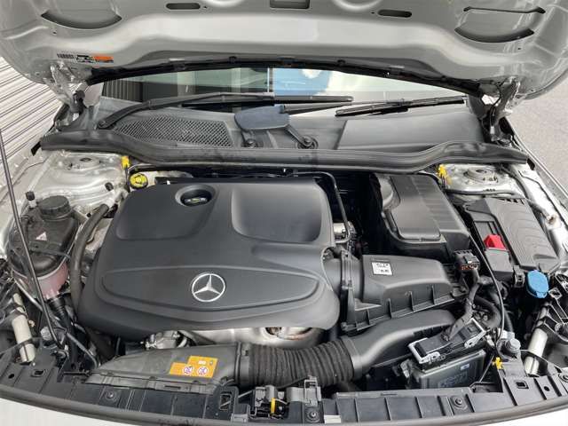 Mercedes Benz GLA-CLASS 2017-06 6967-16