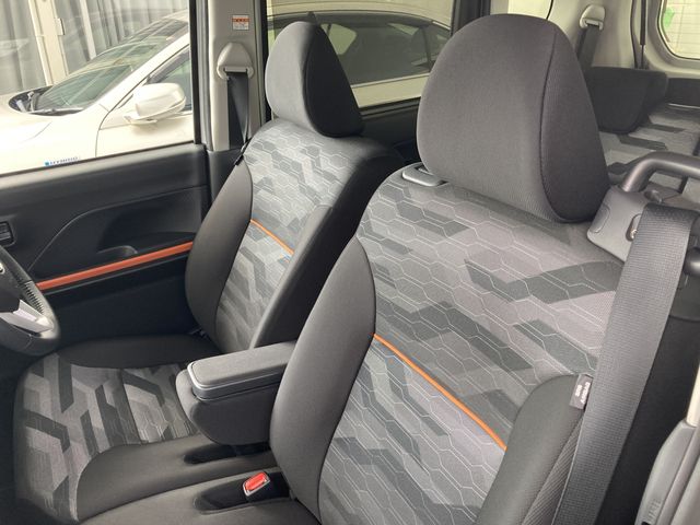Daihatsu TANTO 2022-10 20433-6