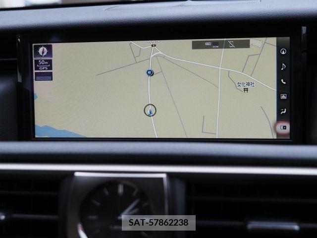 Lexus IS 2018-10 229121-17