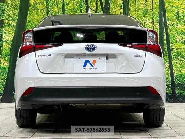 Toyota PRIUS 2019-08 223398-15