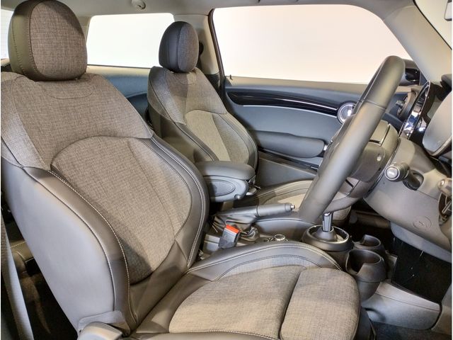 Bmw MINI 2022-08 1756-10