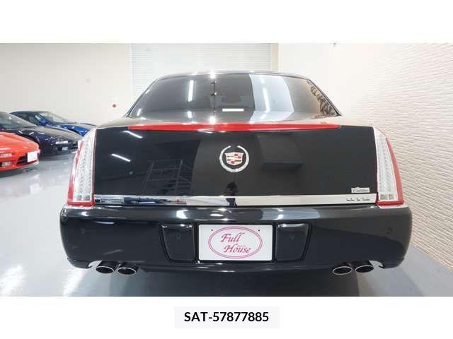 Cadillac DTS 2010-08 371723-3