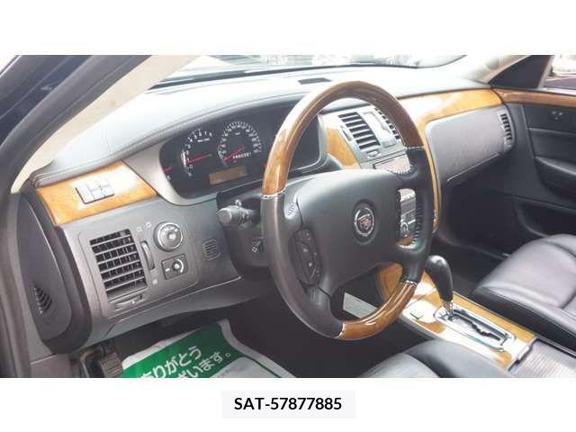 Cadillac DTS 2010-08 371723-16