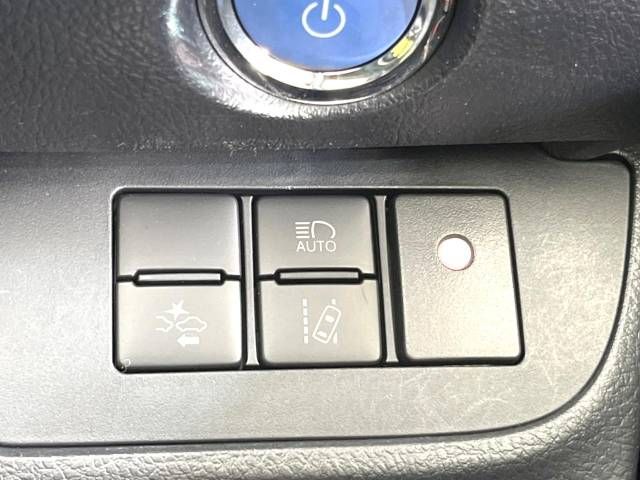 Toyota SIENTA 2019-08 23015-7