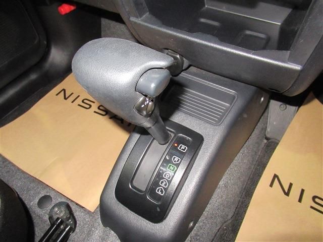 Nissan KIX 2008-10 13670-11