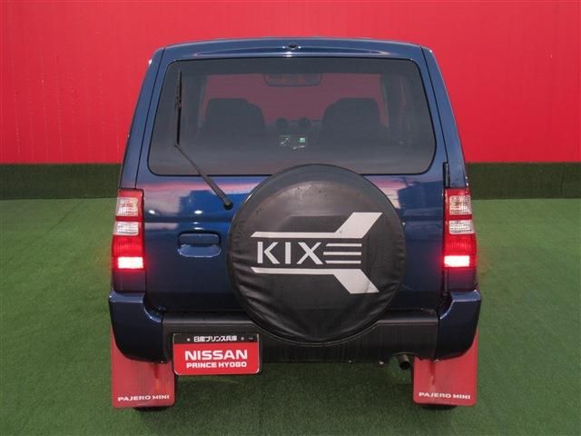 Nissan KIX 2008-10 13670-22