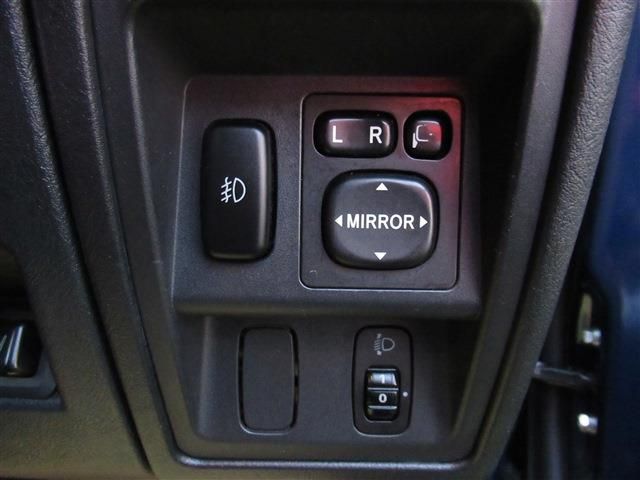 Nissan KIX 2008-10 13670-15