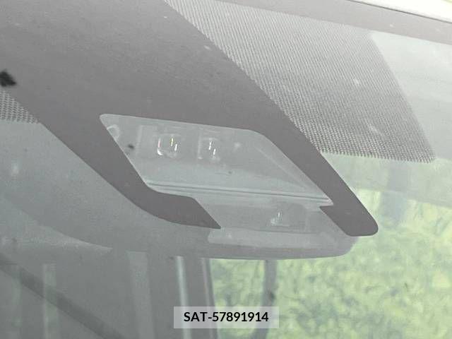 Toyota VOXY 2016-10 289051-5