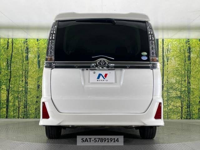 Toyota VOXY 2016-10 289051-16