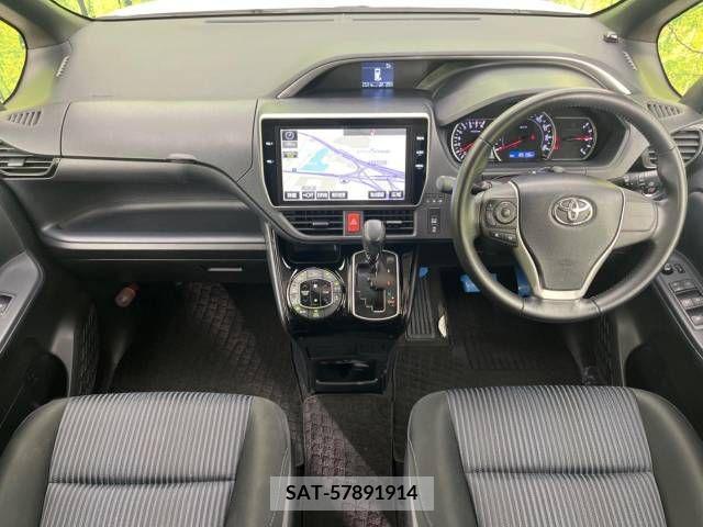 Toyota VOXY 2016-10 289051-1