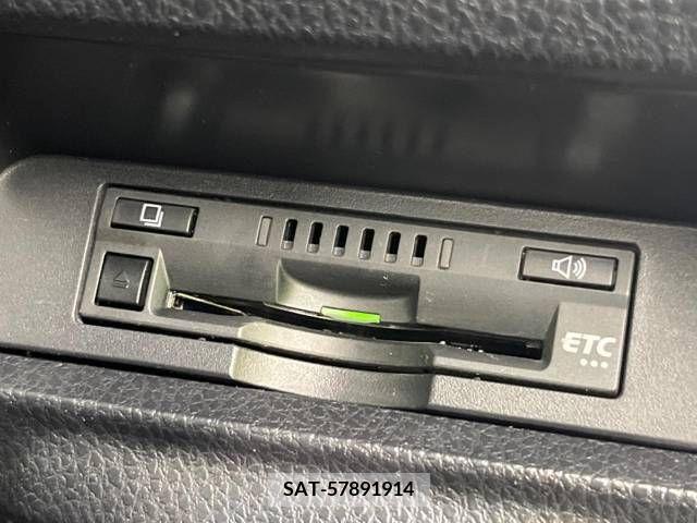 Toyota VOXY 2016-10 289051-6
