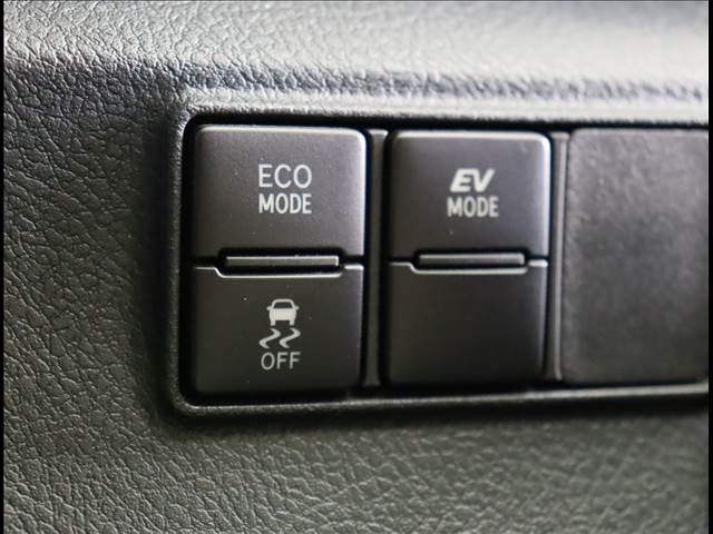 Toyota SIENTA 2018-10 189839-12