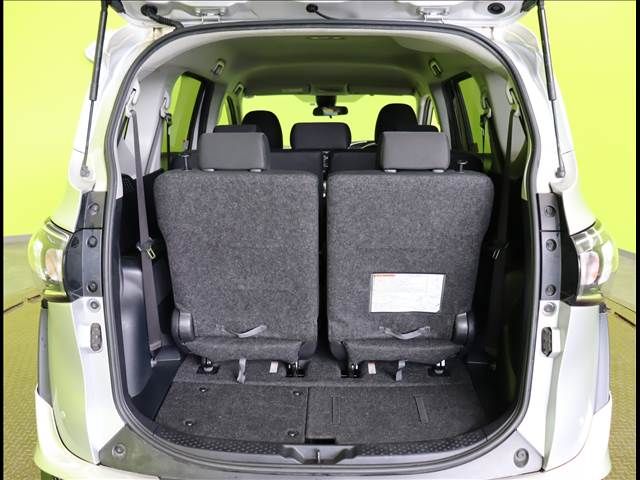 Toyota SIENTA 2018-10 189839-26