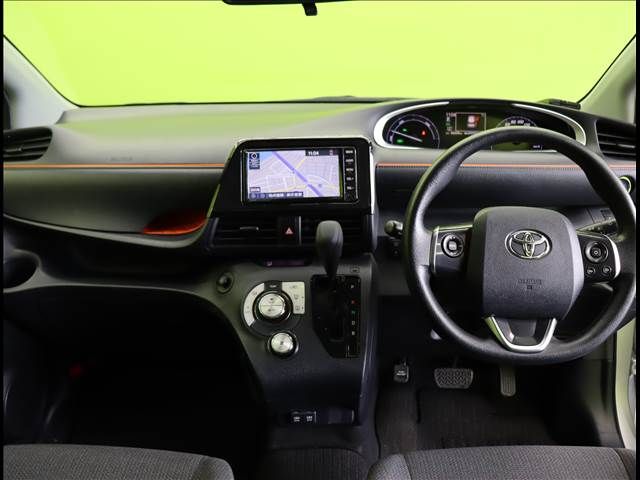 Toyota SIENTA 2018-10 189839-2