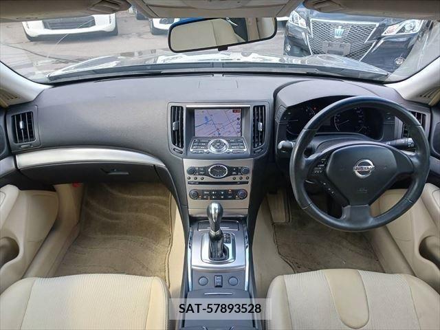 Nissan SKYLINE 2011-10 327601-1