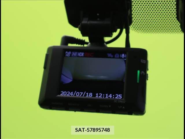 Toyota PRIUS 2020-11 350208-6