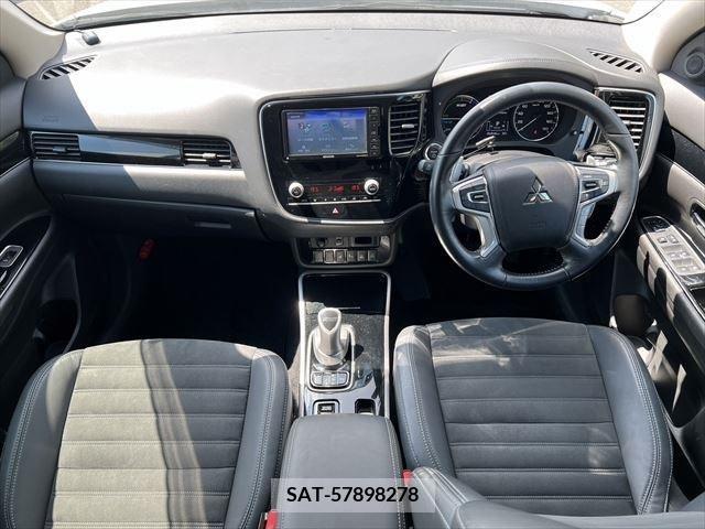 Mitsubishi OUTLANDER PHEV 2019-10 349202-1