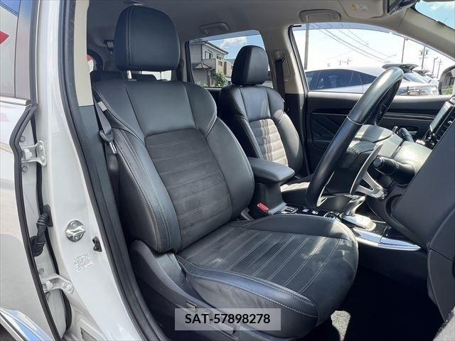 Mitsubishi OUTLANDER PHEV 2019-10 349202-5