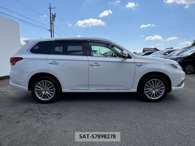 Mitsubishi OUTLANDER PHEV 2019-10 349202-14