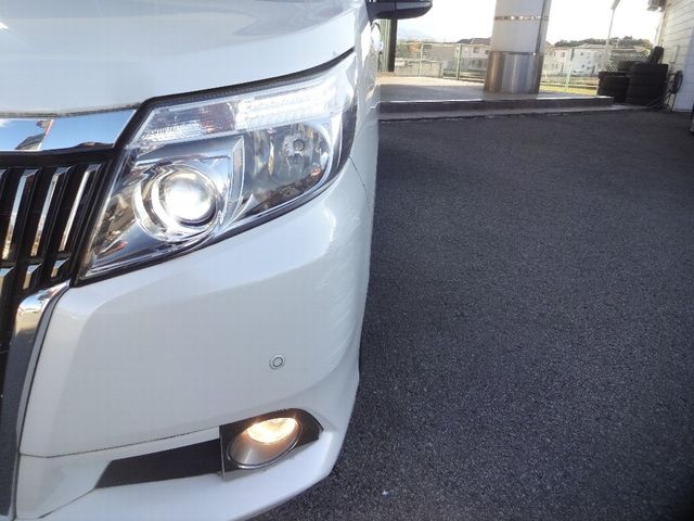 Toyota ESQUIRE 2014-12 195243-23