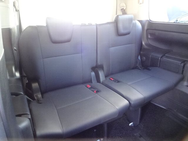 Toyota ESQUIRE 2014-12 195243-8