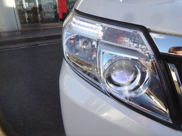 Toyota ESQUIRE 2014-12 195243-24