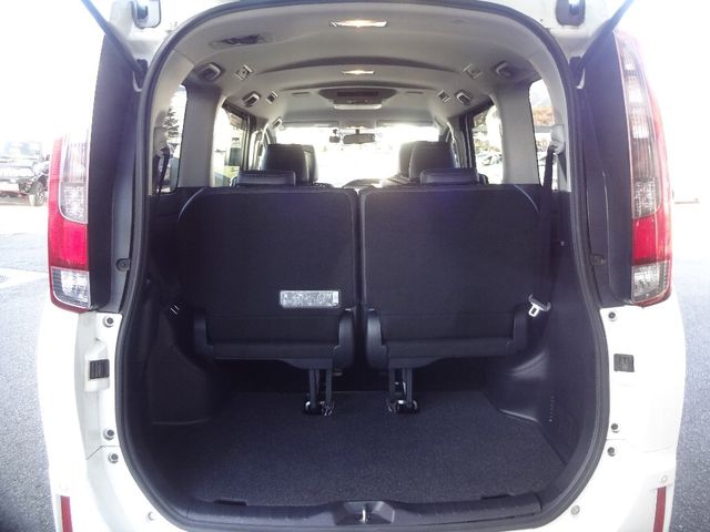 Toyota ESQUIRE 2014-12 195243-5