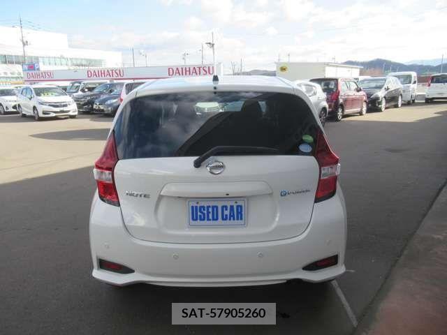 Nissan NOTE 2018-12 225231-11