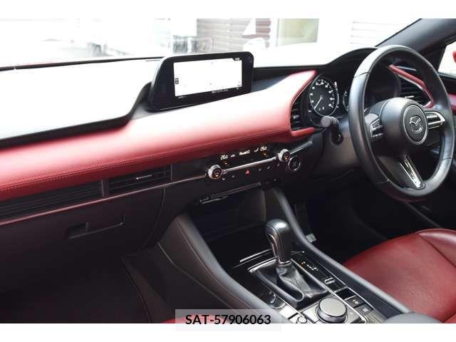 Mazda MAZDA3 2020-09 221547-1