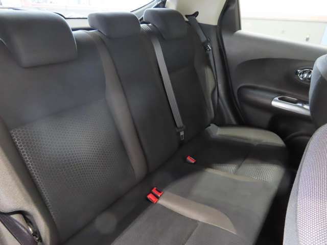 Nissan JUKE 2012-01 12005-9