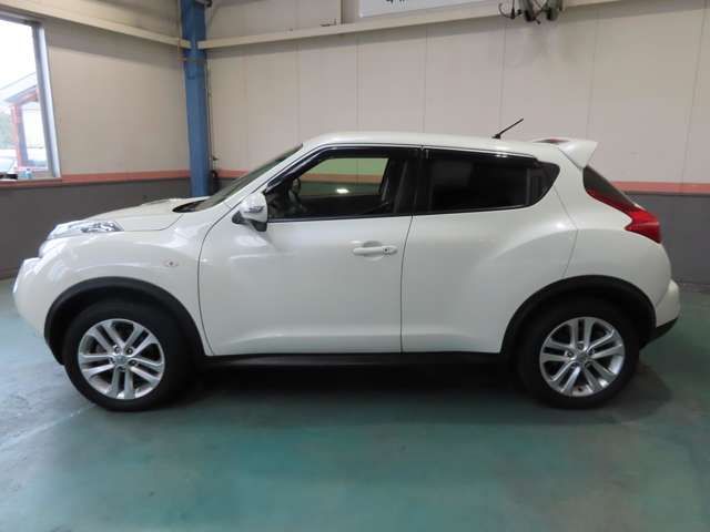 Nissan JUKE 2012-01 12005-5
