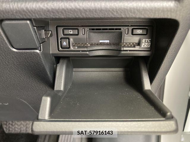 Lexus LBX 2024-02 362844-19
