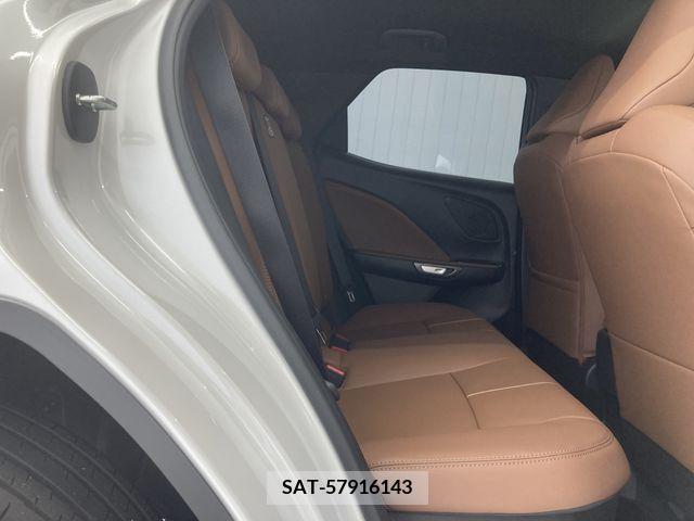 Lexus LBX 2024-02 362844-26