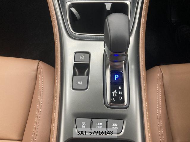 Lexus LBX 2024-02 362844-14