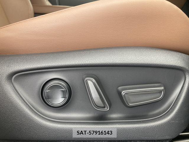 Lexus LBX 2024-02 362844-6