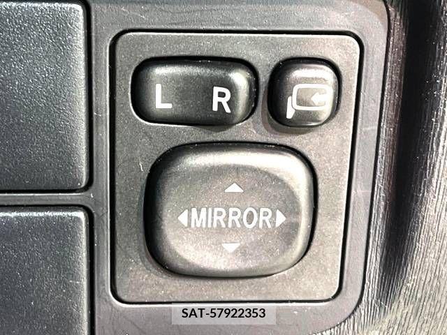 Toyota PRIUS 2012-04 327907-6