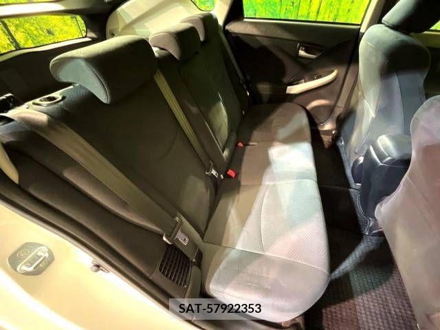 Toyota PRIUS 2012-04 327907-11