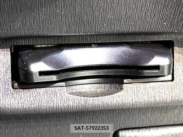 Toyota PRIUS 2012-04 327907-7