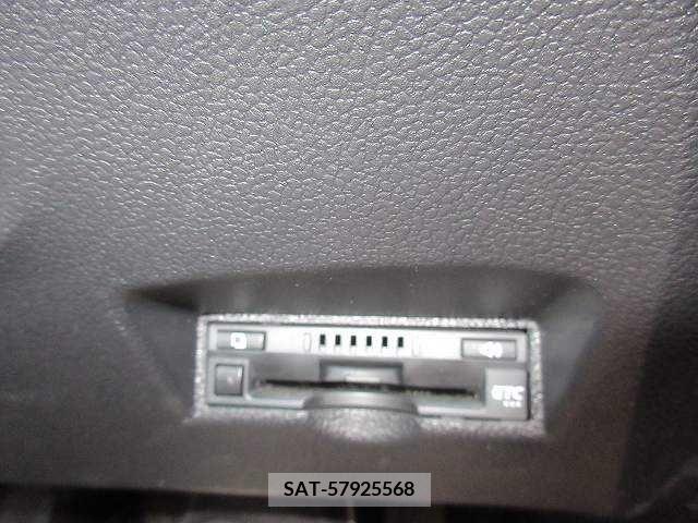 Toyota PRIUS 2019-11 376481-7