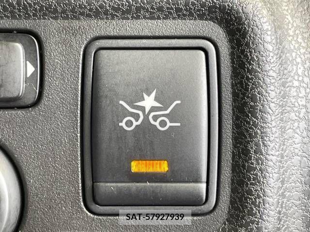 Nissan NOTE 2014-01 350498-4