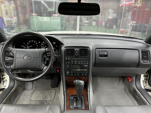 Lexus LS 1990-09 187933-13