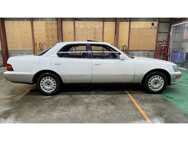 Lexus LS 1990-09 187933-10