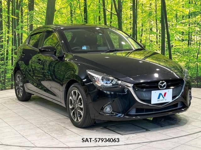 Mazda DEMIO 2015-01 390498-16