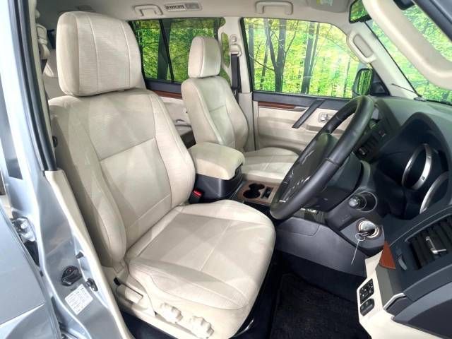 Mitsubishi PAJERO 2011-06 187781-7