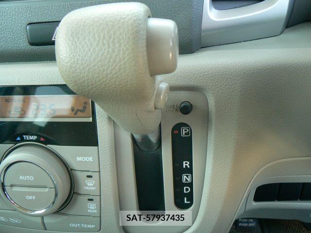 Suzuki SPACIA 2013-01 211268-9