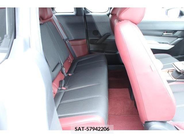 Mazda MX-30 2021-02 302255-13
