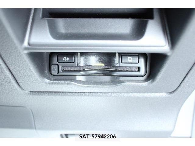 Mazda MX-30 2021-02 302255-3