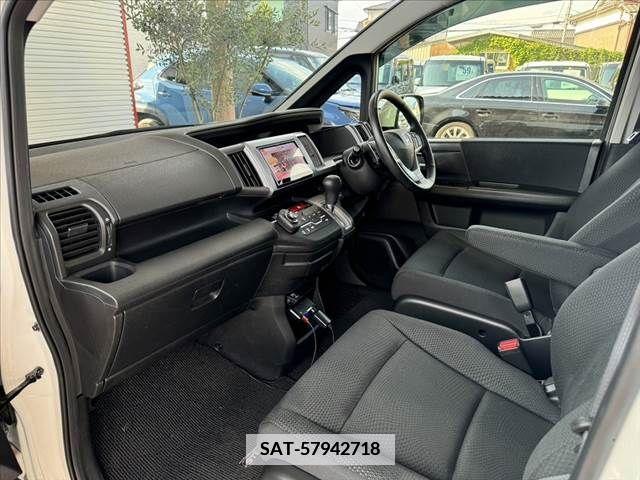 Honda e 2014-09 384943-14